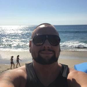 Meet your Posher, Troy